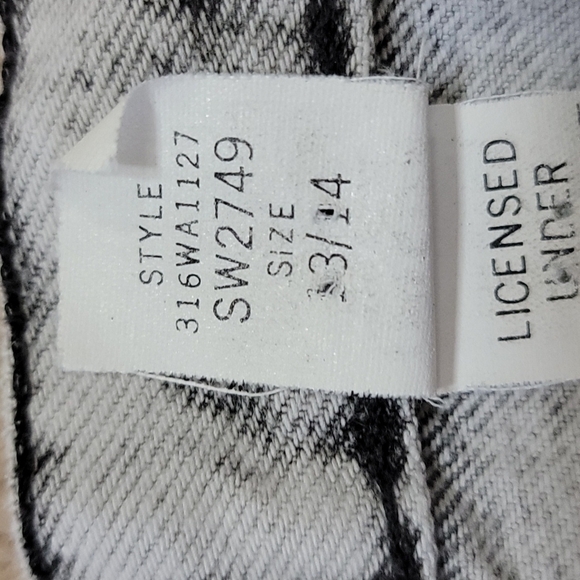 Vintage Sasson | Bleached Acid Wash High Waisted Tapered Leg Mom Jeans - Picture 5 of 6